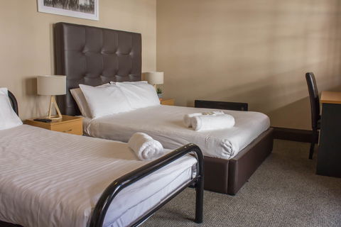 Campsie Hotel - C Tourism 5