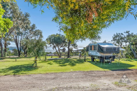 Cheynes Beach Caravan Park - C Tourism 0