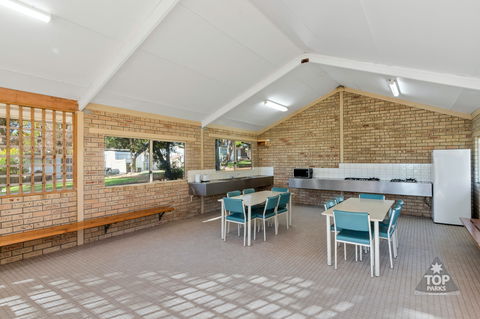 Cheynes Beach Caravan Park - C Tourism 5