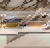 Deco Hotel Canberra - C Tourism