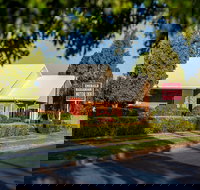 Emerald Maraboon Motor Inn - C Tourism