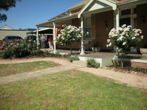 Grantham House - C Tourism 0