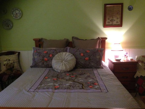 Grantham House - C Tourism 1