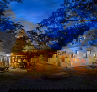 Hawkesbury Heights YHA - C Tourism