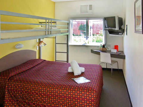 Ibis Budget - Perth Airport - C Tourism 1