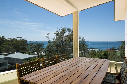 Lily’s At Hyams Jervis Bay - C Tourism 7
