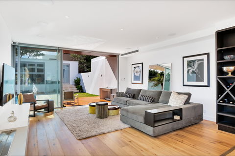 Stunning Luxury Home - C Tourism 2