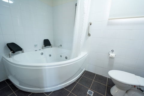The Leprechaun Resort, Darwin - C Tourism 6