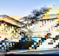 The Waterloo Bay Hotel - C Tourism