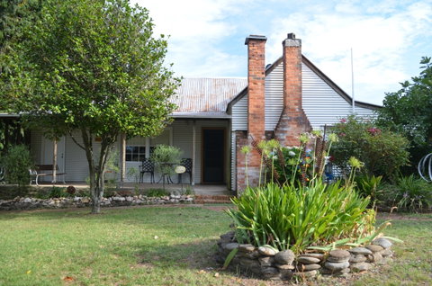 Tre- Vista Lane Retreat - C Tourism 0