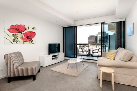 Waterfront Melbourne Apartments - C Tourism 1