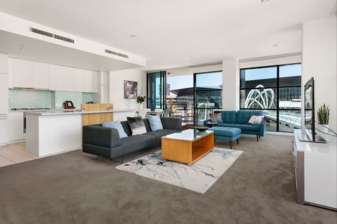 Waterfront Melbourne Apartments - C Tourism 2