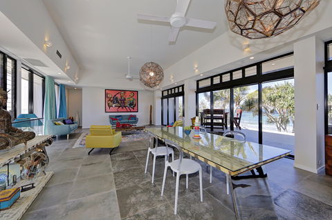 ZEN Beach Retreat - C Tourism 6