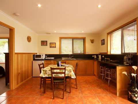 Abs By The Bay - C Tourism 2