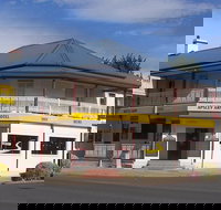 Apsley Arms Hotel - C Tourism