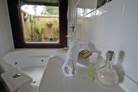 Bendles Cottages And Country Villas - C Tourism 2