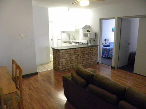 Carnarvon Central Apartments - C Tourism 0