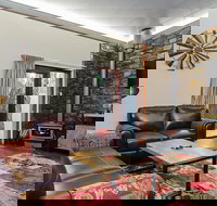 Eagle Foundry Bed  Breakfast - C Tourism