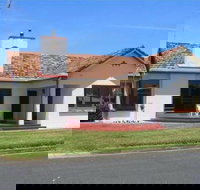 Gillian on Meylin - C Tourism