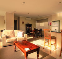 Hobart Villa on Moir