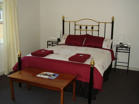 Hooked Inn Cottages - C Tourism 2