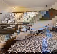 Lakeside Townhouse - C Tourism