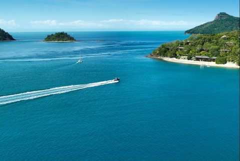 Qualia - C Tourism 0