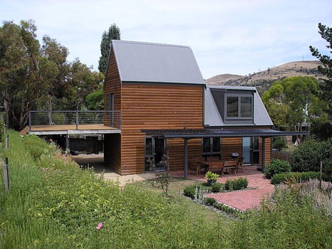 Red Brier Cottage Accommodation - C Tourism 0