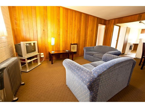 Snowy Mountains Resort - C Tourism 1