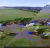 Bear Gully Coastal Cottages - C Tourism