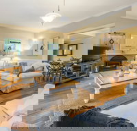 Blue Moon Cottages - C Tourism