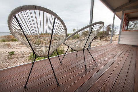 Coorong Aurora - Breathtaking Waterfront Escape - C Tourism 2