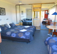Sisleys Motel - C Tourism