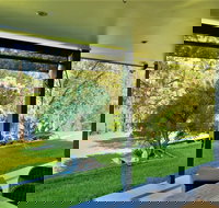 Stay Lakeside - C Tourism