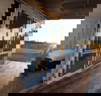 Tallagandra Hill Winery Accommodation - C Tourism