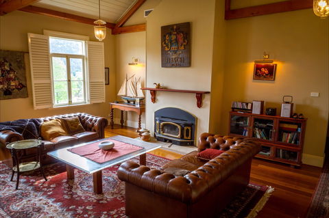 Tizzana Winery Bed And Breakfast - C Tourism 1