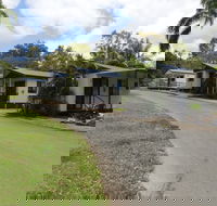 Tropicana Caravan Park Sarina - C Tourism