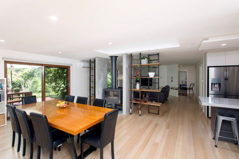 Woodbury House - C Tourism 2