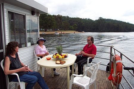 Clyde River Houseboats - C Tourism 4