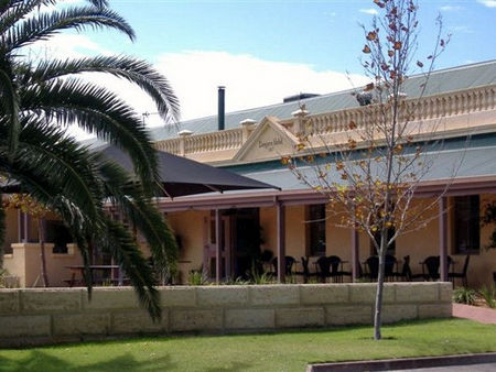 Dongara Hotel Motel - C Tourism 0