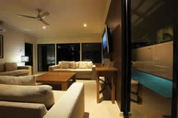 The Pearle Of Cable Beach - C Tourism 1