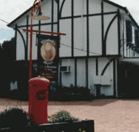 Elizabeths Manor - C Tourism