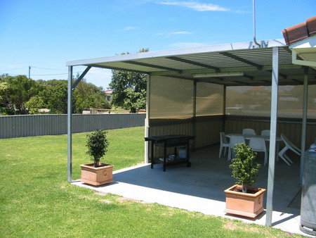 JJ's Holiday Cottages - Mitchell Street - C Tourism 1