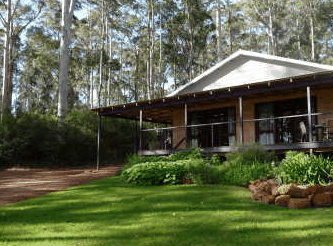 Kangaroo Creek Chalets - C Tourism 1