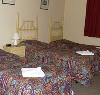 Knickerbocker Hotel Motel - C Tourism