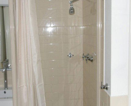 Knickerbocker Hotel Motel - C Tourism 3