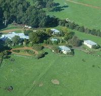 Harvey Hills Farmstay Chalets - C Tourism