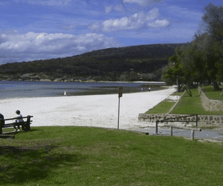 Emu Beach Chalets - thumb 1