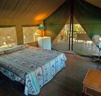 Lions Den Hotel - C Tourism