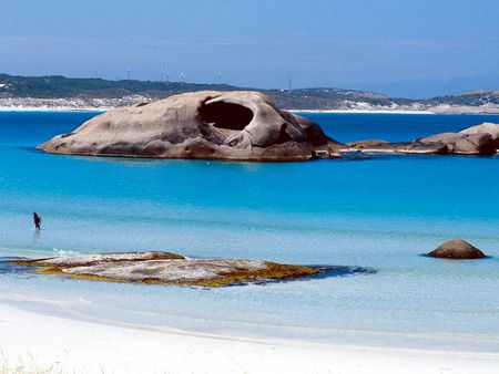 Pink Lake Tourist Park - C Tourism 0